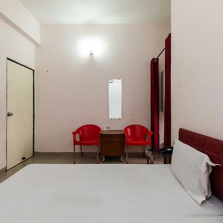 Spot On 48618 Vasundhara Gardens Hotel Бопал Екстериор снимка