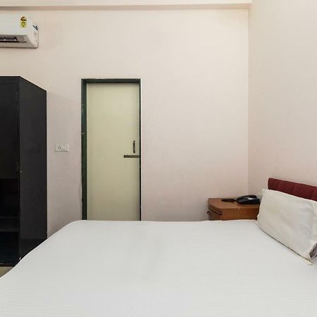 Spot On 48618 Vasundhara Gardens Hotel Бопал Екстериор снимка