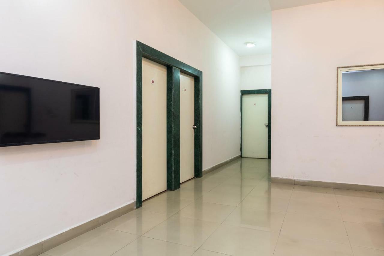 Spot On 48618 Vasundhara Gardens Hotel Бопал Екстериор снимка