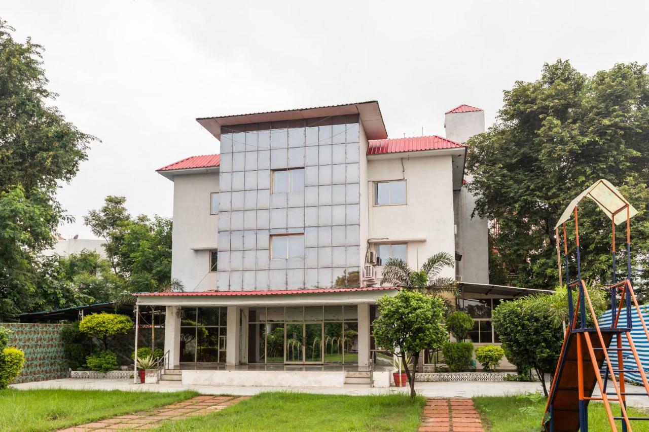 Spot On 48618 Vasundhara Gardens Hotel Бопал Екстериор снимка