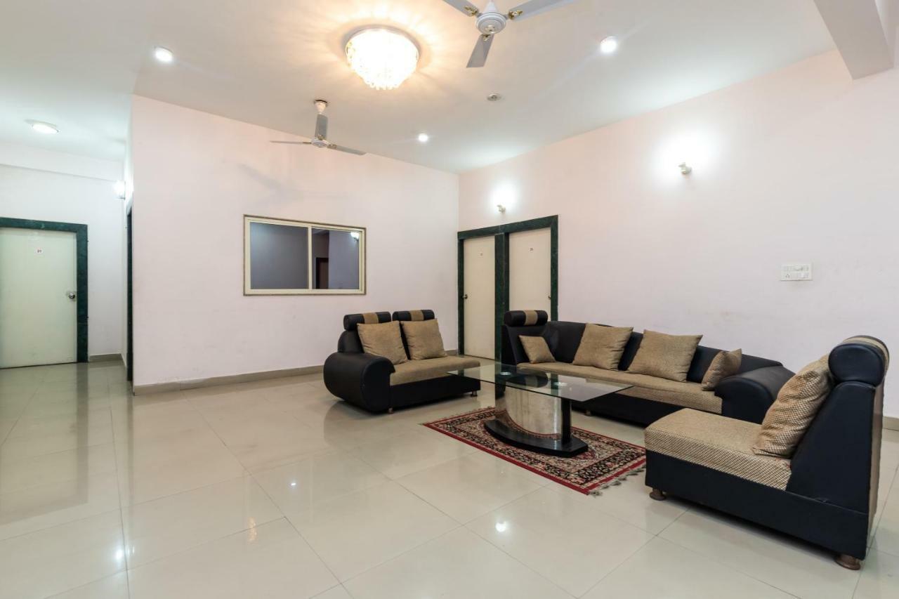 Spot On 48618 Vasundhara Gardens Hotel Бопал Екстериор снимка
